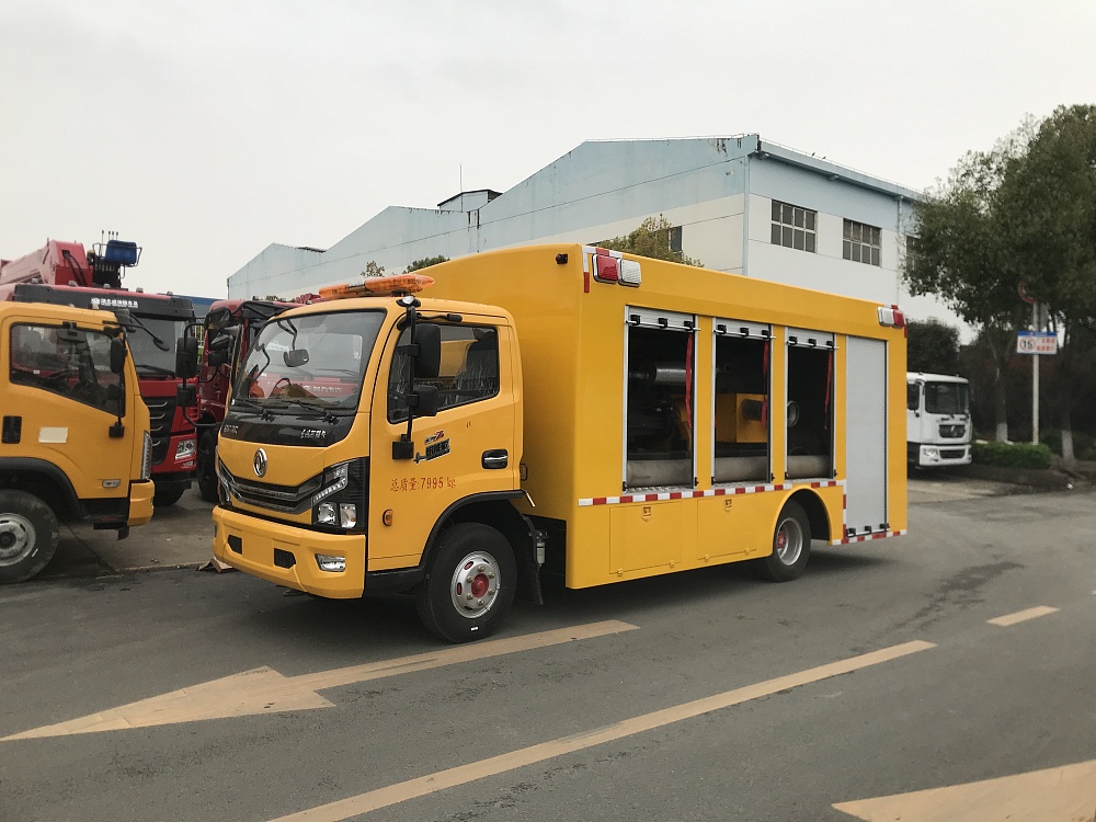 东风大多利卡工程救险车